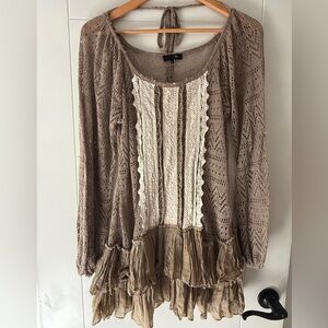 Rye Beige Knit Top with Lace Detail